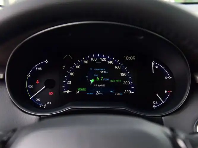 双擎版仪表盘/引自汽车之家图库