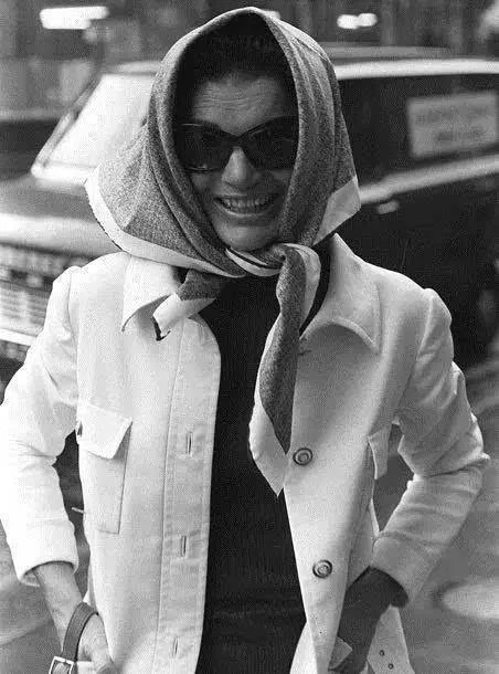 【编者按】杰奎琳·肯尼迪(jacqueline kennedy),美国第35任总统约翰