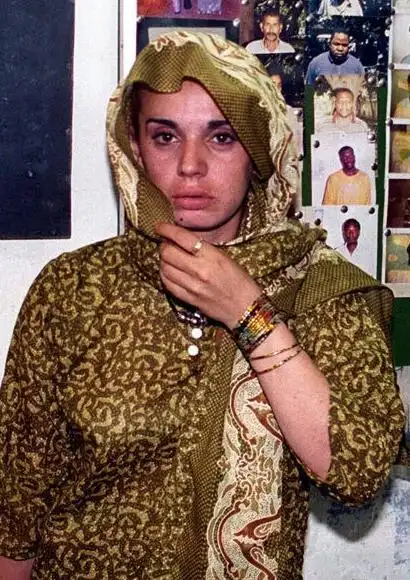 女毒贩狱中收百封情书世界各地女毒枭香艳盘点