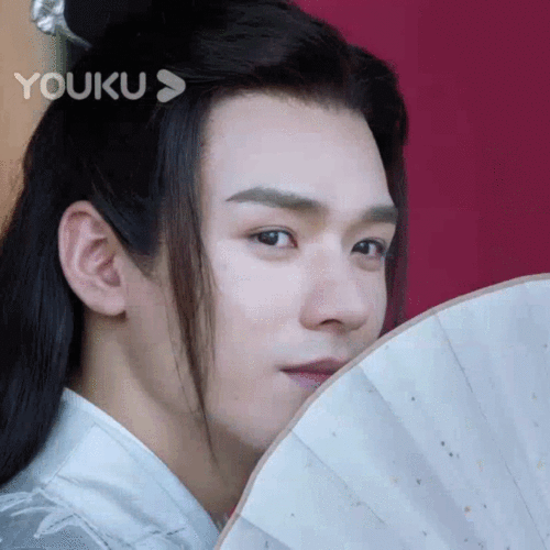 温客行,一个靠眼神掰弯周子舒的男人