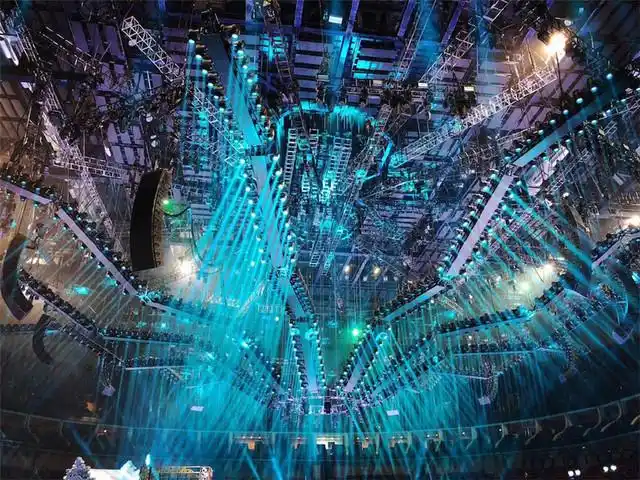 360°圆形舞台,跨年舞美再度推高电视制作水准