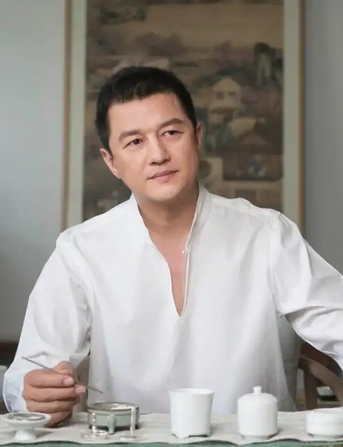 李亚鹏个人资料简介_写真图片_最新消息动态 - 魅图之家