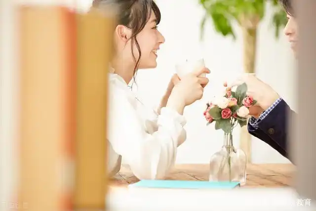 男子酒店结识美女,两人牵手开房,翌日女子告其性侵,为什么?