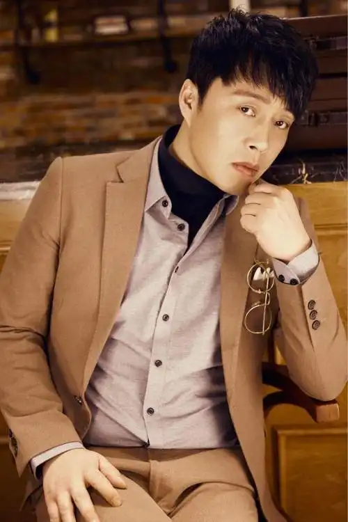 赵鑫_歌手_作品_个人资料_简历_生日_留言 - 酷乐米