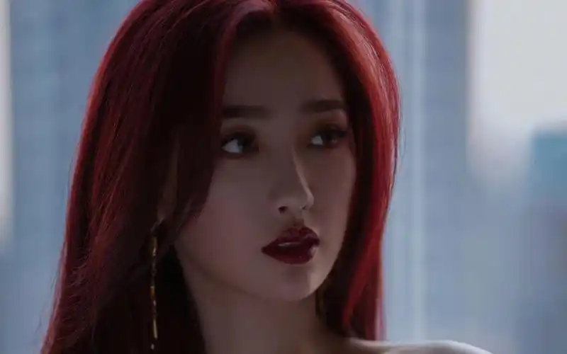 虞书欣头像壁纸