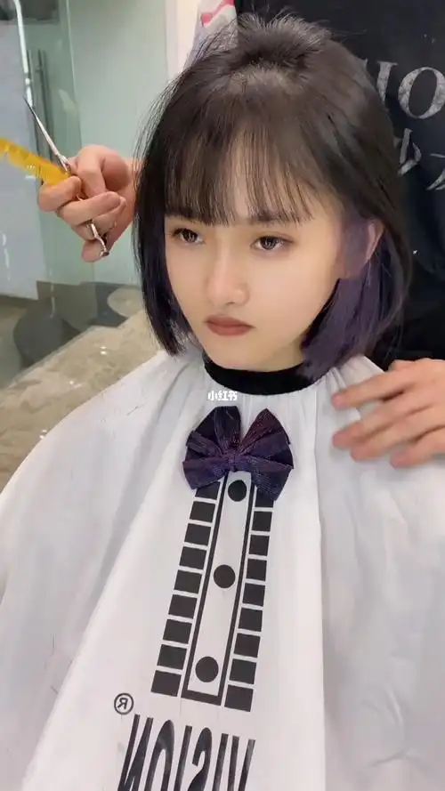 火爆全网的lisa同款挂耳染,如果你一直想做个挑染但又