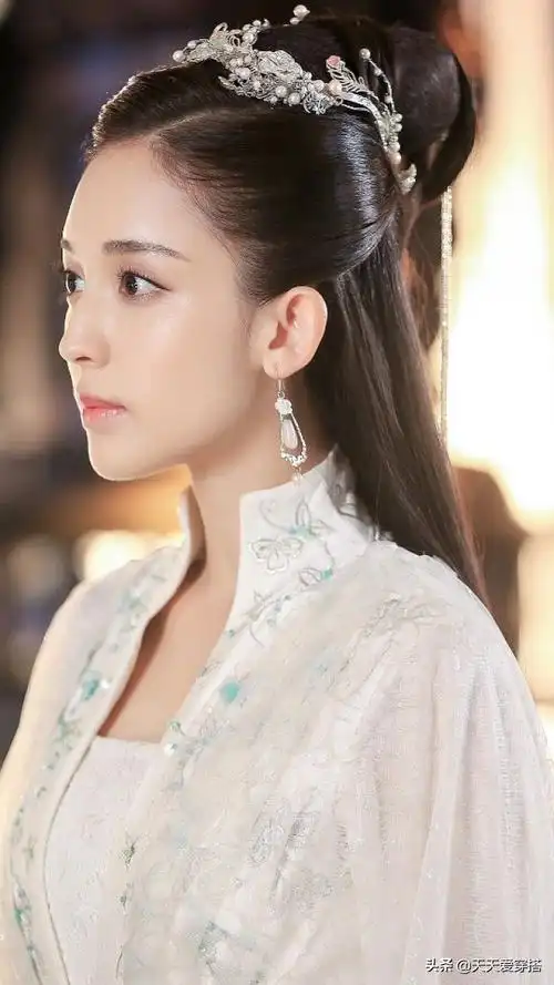 盘点女星古装唯美的侧脸镜头,你觉得谁最美!