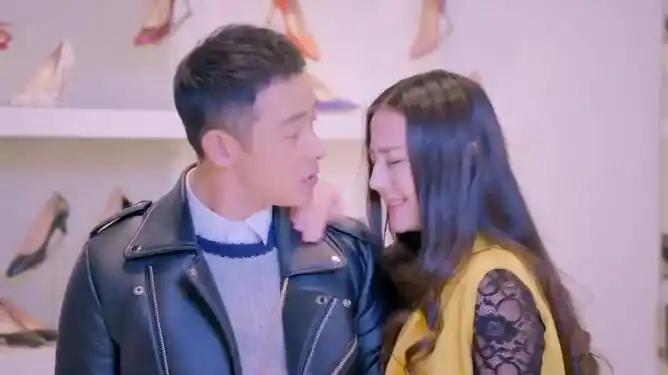 克拉恋人在雷奕明的鼓励下高雯鼓起勇气把东西全退了