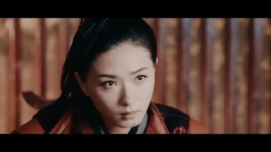 万茜乘风破浪的姐姐# 背景音乐:《她她》—彭楚粤#彭楚粤她她# 视频