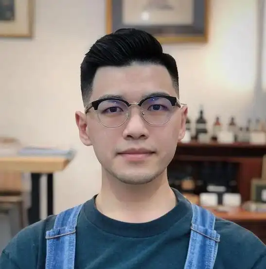 中年男人:别总剪"板寸",太油腻!尝试这8款发型,干练又帅气