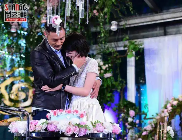 我们相爱吧第二季余文乐霸气抱头杀 收官之夜周冬雨情绪崩溃