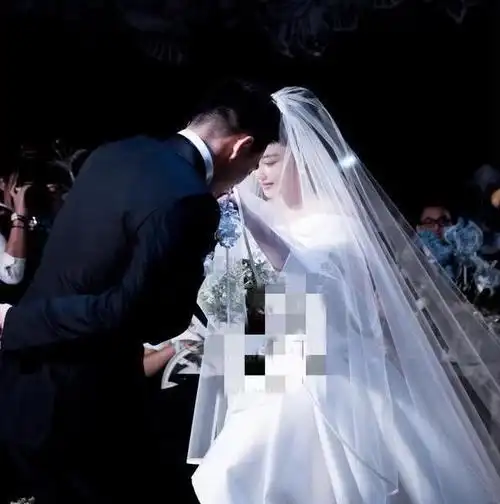 张馨予婚礼现场曝光女神哽咽表白何捷男方回应太感人