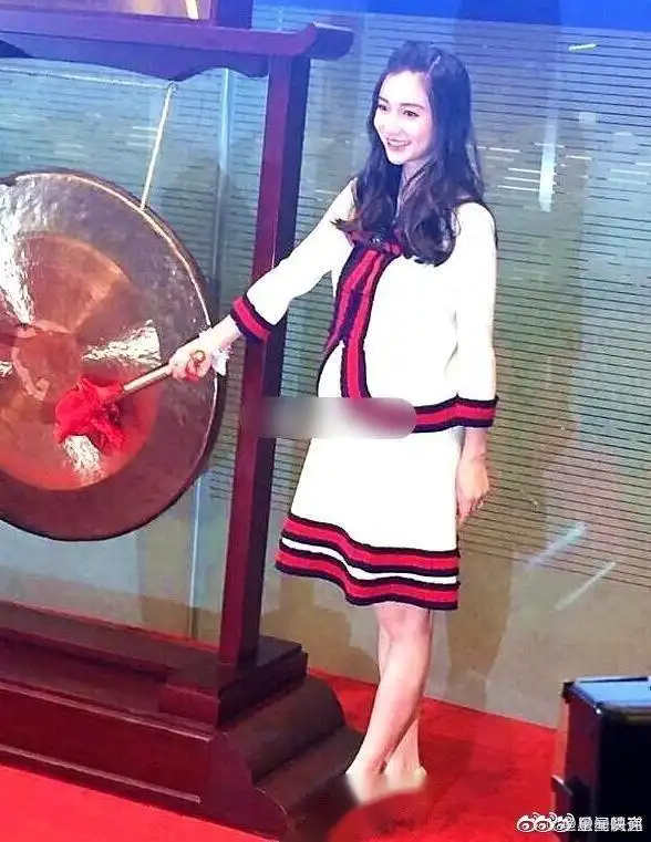 女明星的"孕肚照",杨颖,唐嫣依旧很美,看到吉娜:确定6个月了  你们能