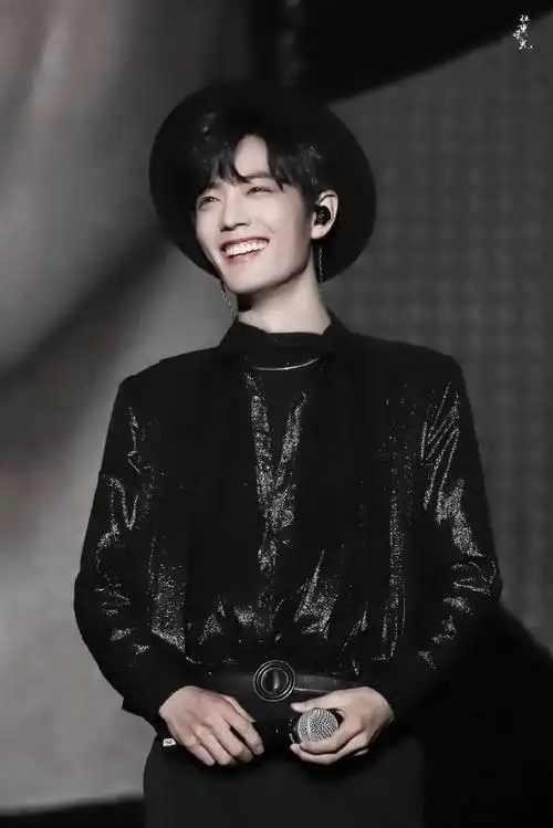 肖战##肖战入选世界十大最美面孔