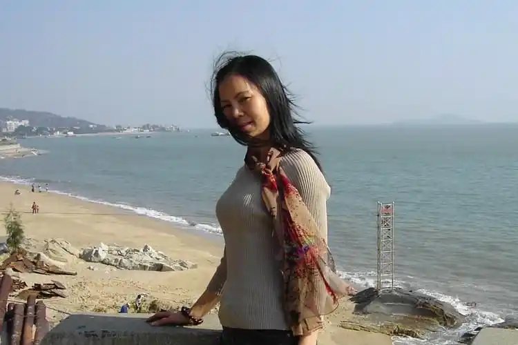 活跃在网络中的熟女 - 金满堂 - 南书房