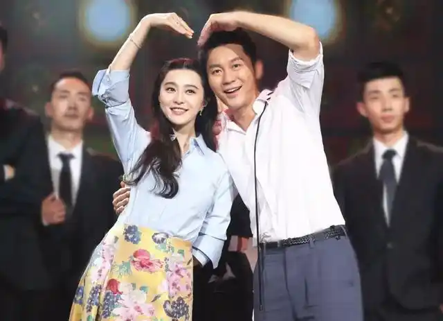 跑男团重聚邓超李晨(跑男7李晨接棒邓超c位成一哥)(10)