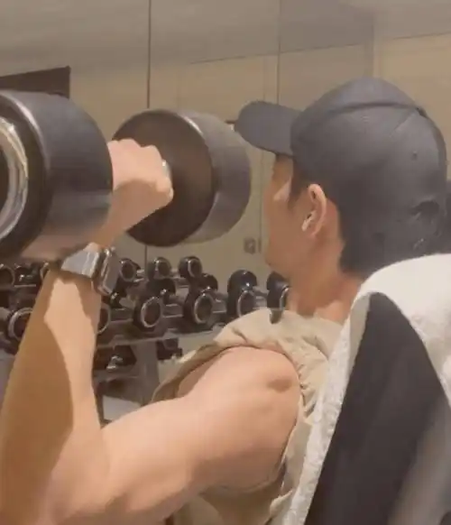 运动系肖战上线!工作室"放粮",粉丝们"爱疯了"-第3张图片-国合建设