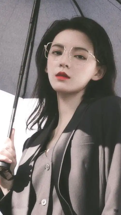 张予曦##张予曦沉浸式雅痞妆vlog# 张予曦手机壁纸 / 修图9p 67crr