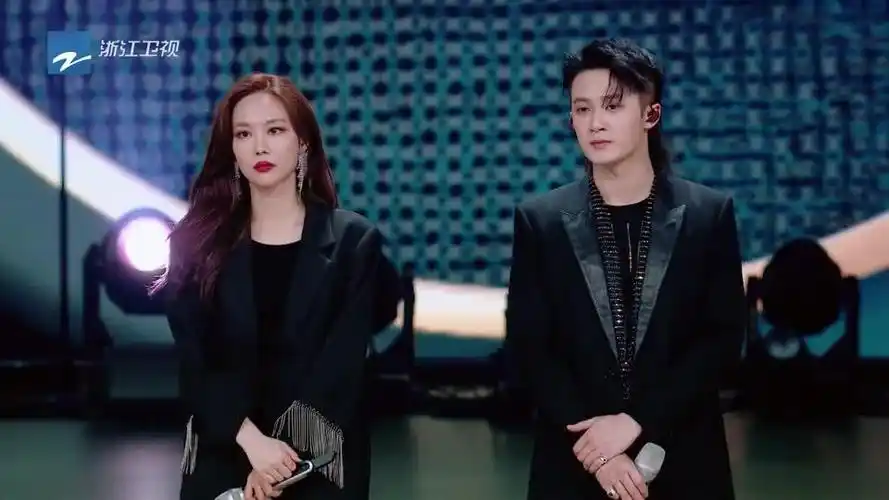 节目首度出现特殊状况,王霏霏檀健次理想合伙人不一致