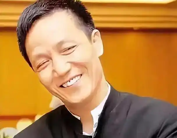 回顾上海前首富周正毅:入狱后嫌牢房太热装空调,服刑期间赚30亿