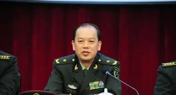 驻港部队原副政委储茂华调任广东省军区副政委