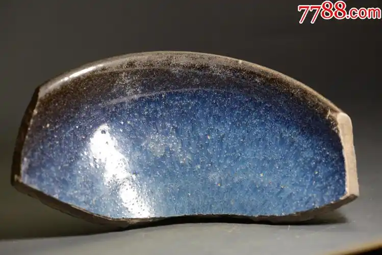 发掘15*8厘米,由于受自然审美意识的支配,人们在瓷器发明后的相当漫长