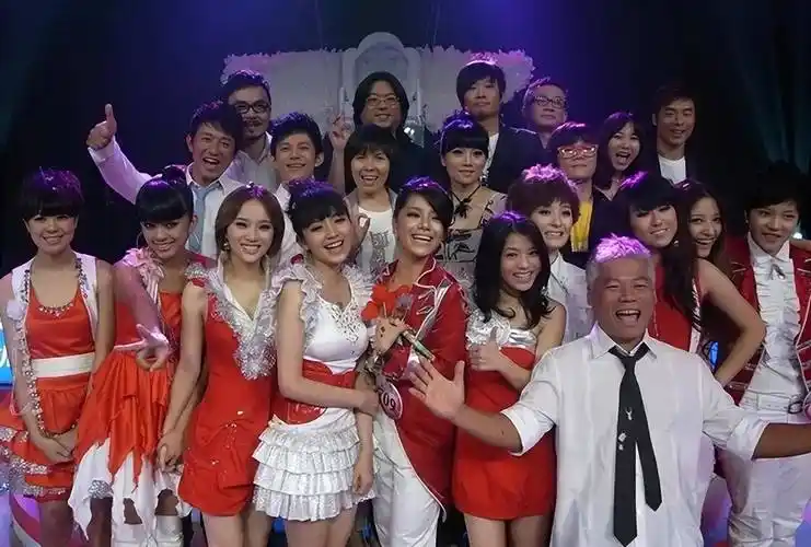 09快女团综首播无人问津,全程尴尬缺少笑点,再就业