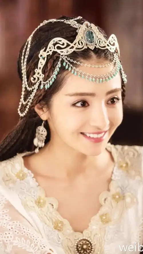 麦迪娜就算不红不过她的古装却比迪丽热巴还美