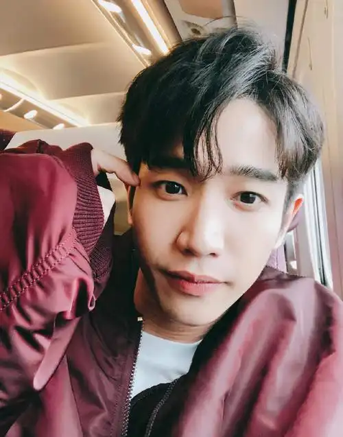 刘以豪图片 刘以豪生活照图片,明星,帅气,演员,帅哥,港台男明星,帅哥