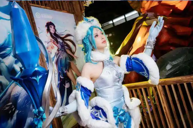 王子清是国内知名的美女coser无限延伸明星的ip价值延长明星ip生命