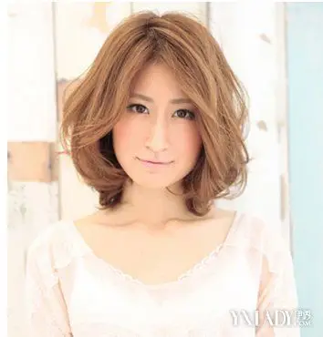 怎么搭配头型与发型 简单改变尴尬外形