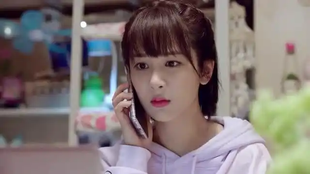 亲爱的热爱的:周珊用小米的事情吸引韩商言,年年见到有女人急了