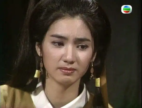 洪欣除了现代装非常有气质,古装扮相也是非常美的.