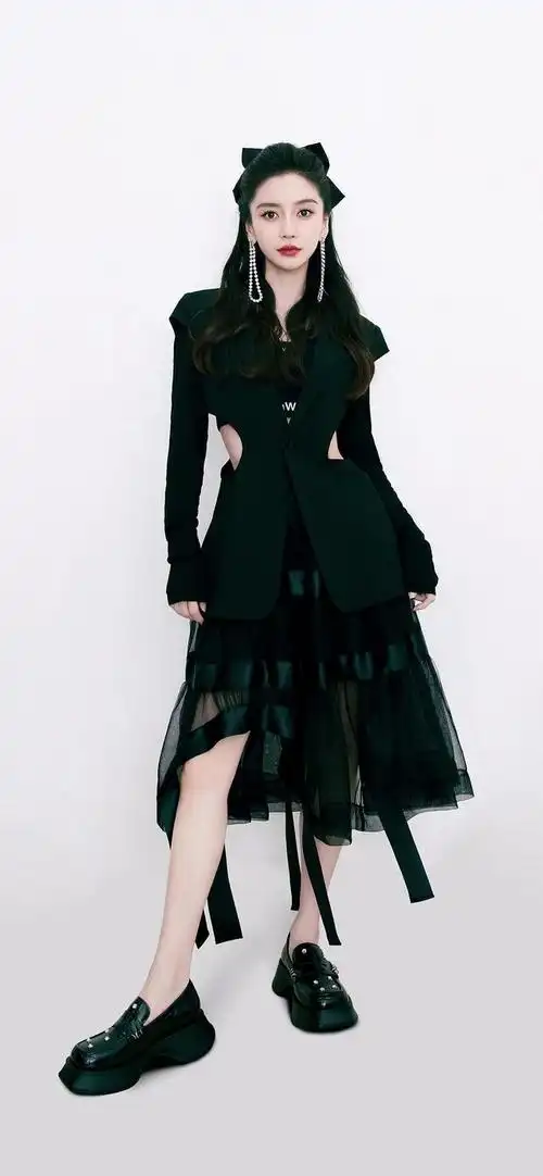 每天更新各种高清壁纸,关注我,欣赏最美壁纸!