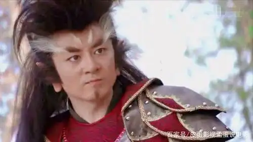 角色:哮天犬 演员:刘涛刘涛饰演的是杨戬的爱宠,也是杨戬最好的伙伴和