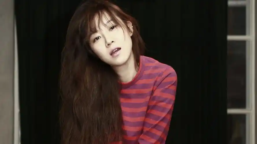 美女明星孔孝真韩国美女性感气质写真1