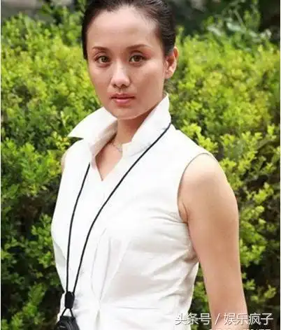 在模特界也是盛行着"美而优则演",李颖在模特界摸爬滚打了十年之后