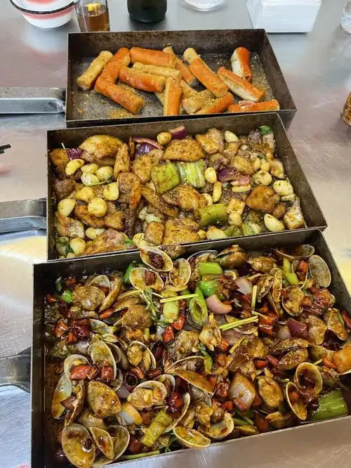 青岛特色美食戳戳戳子肉