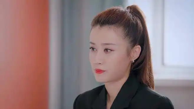 最美的安排:总裁得癌症,不想让前妻担心,让秘书别告诉她!