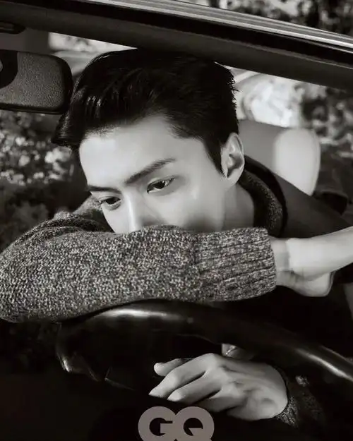 最新吴世勋gq4月刊ge杂志海报更新