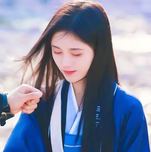 鞠婧祎头像二传注明许嘉雯