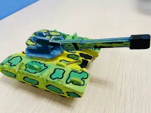 一,活动主题:献礼八一建军节《3d木质立体拼图坦克》手工制作二,活动