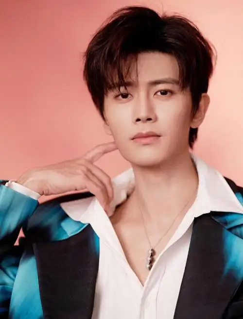 任嘉伦方发声明