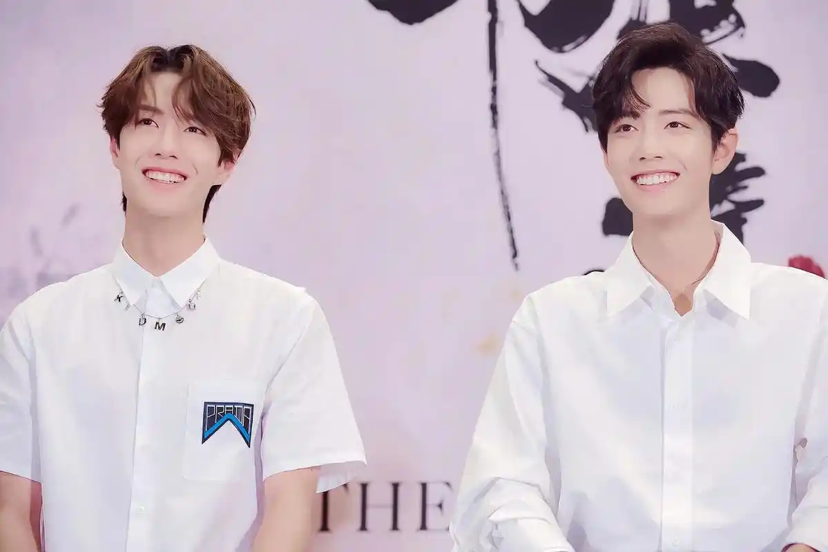 博君一肖 #王一博 #肖战  2019年的夏天～ - 抖音