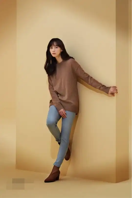 11.14】【明星】李娜英拍冬季写真 造型干练简约美