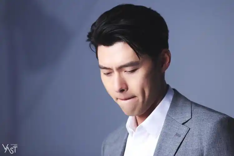 37岁玄彬花絮照公开美颜暴击生图抗打不愧是藤原纪香也爱的男人