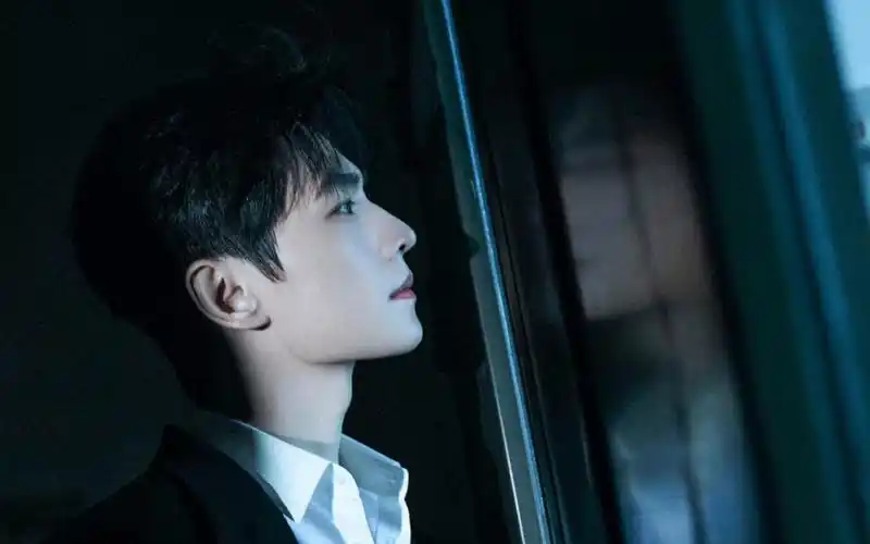 【杨洋】杨洋广告宣传片太帅了05