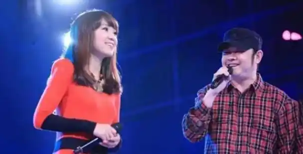 刀郎与女徒弟云朵曾同吃同住六年,视其为家人!揭开内幕疑云