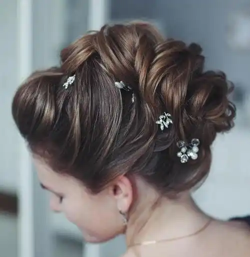 2021结婚季必看33个优雅新娘的别致婚礼发型
