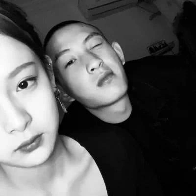 火爆抖音真人情侣头像一男一女2019高清|高冷帅气 霸气黑白双人情侣